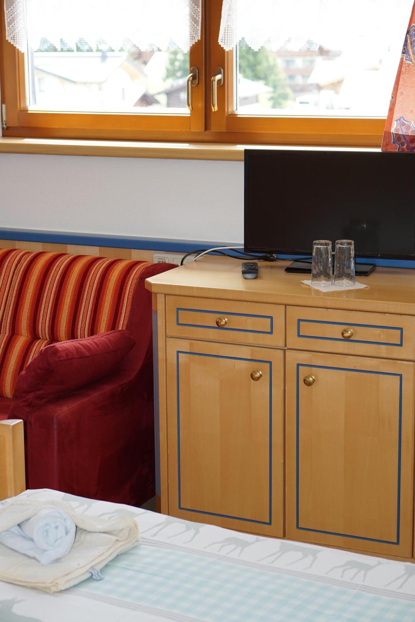 Pension & Appartements Anny Мария Алм ам Щайнернен Мер Екстериор снимка