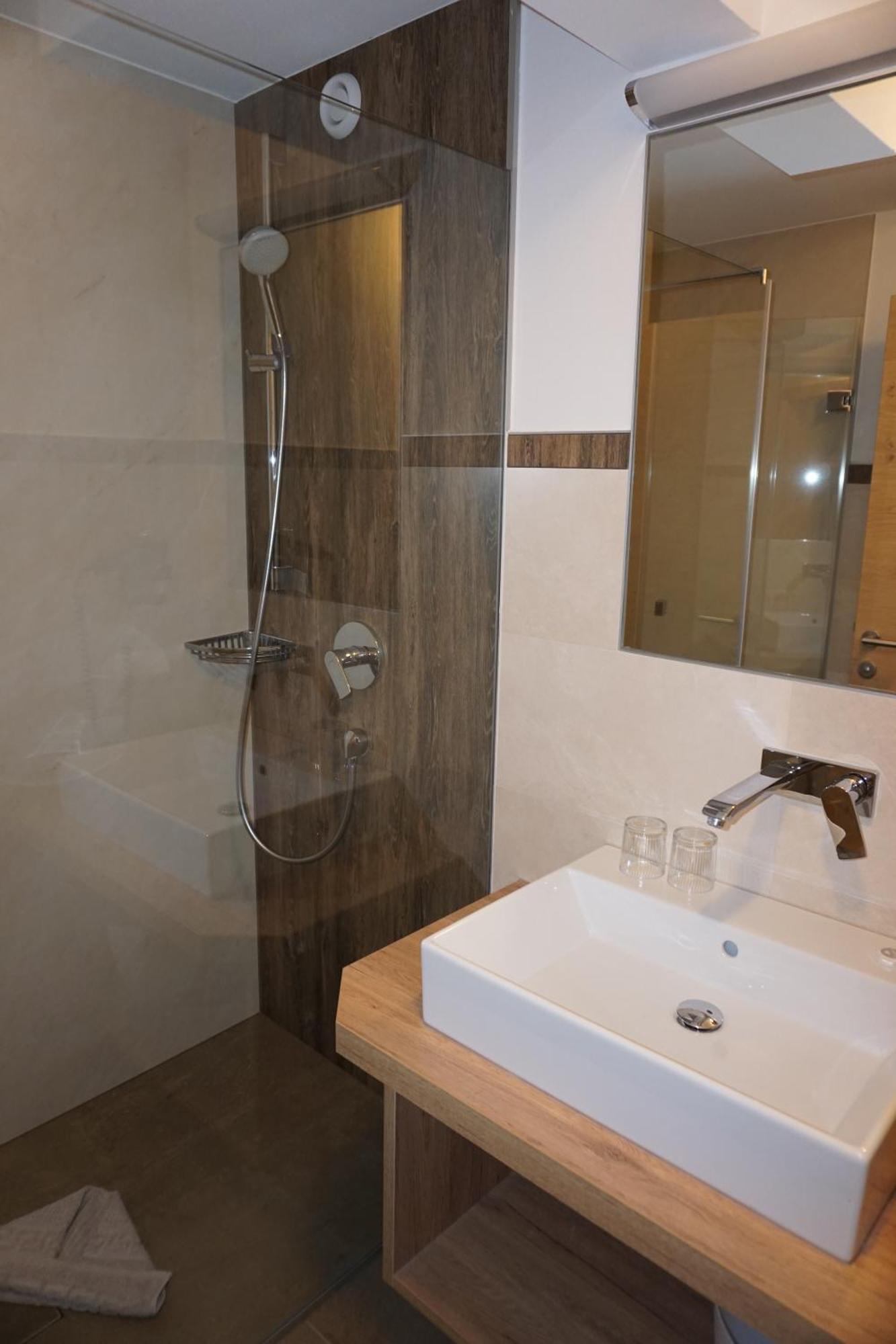 Pension & Appartements Anny Мария Алм ам Щайнернен Мер Екстериор снимка